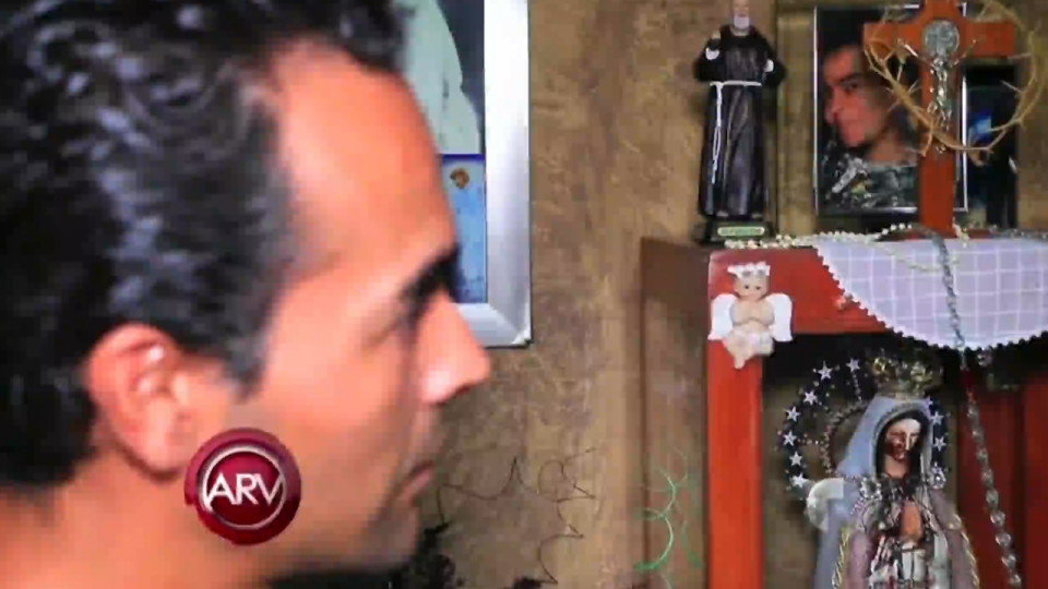 Click to enlarge virgin mary statue blood