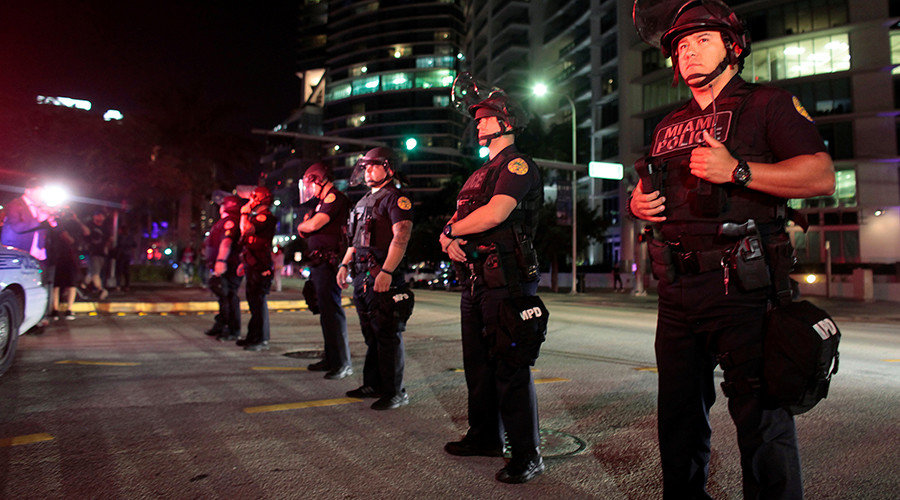 Miami police officers