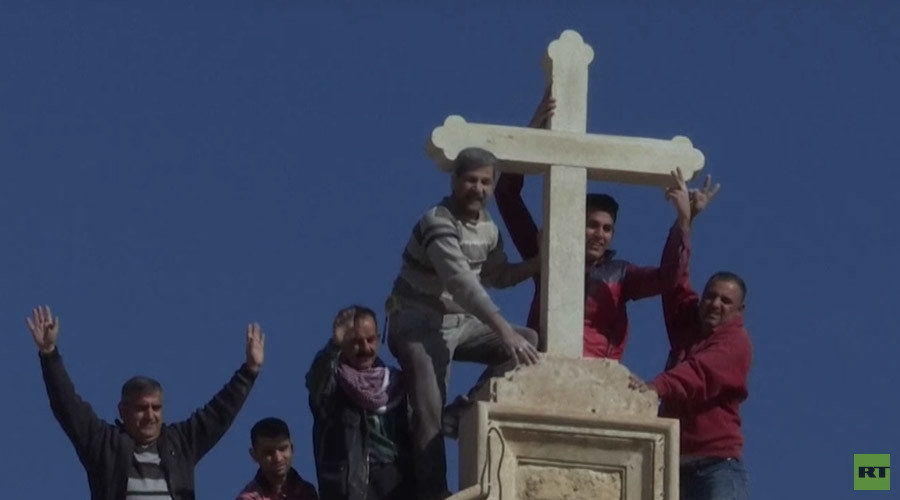 Click to enlarge christians restore St. George church Iraq