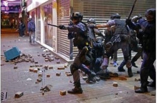 hong kong cops