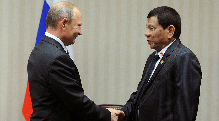 Russian President Vladimir Putin and Philippine President Rodrigo Duterte 