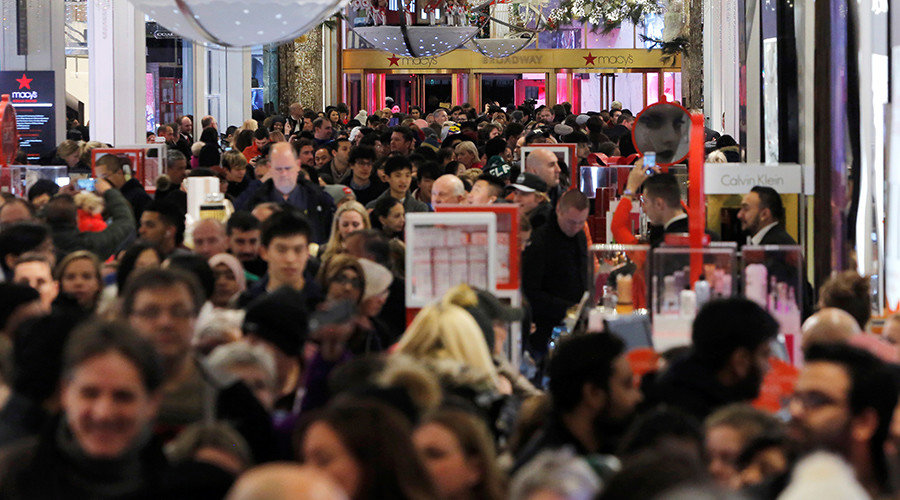 Click to enlarge holiday shoppers