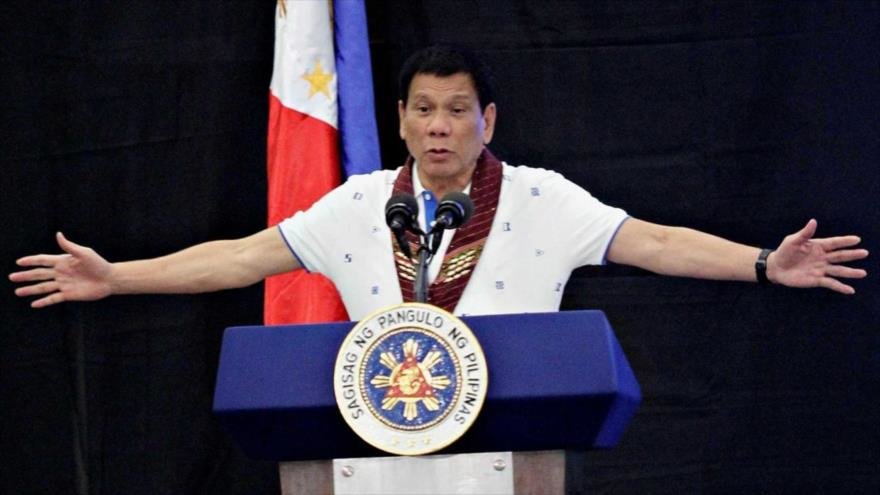 Click to enlarge duterte brazos abiertos