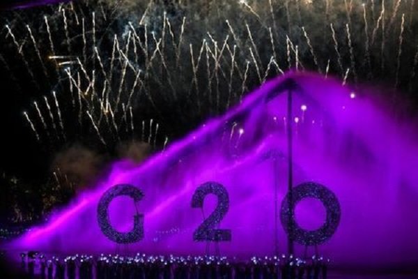 Click to enlarge Performers give a performance during an evening gala for the G20 Summit