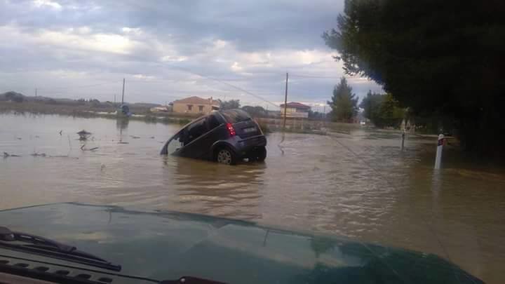 fLOODS gREECE