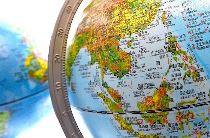 Globe in Chinese