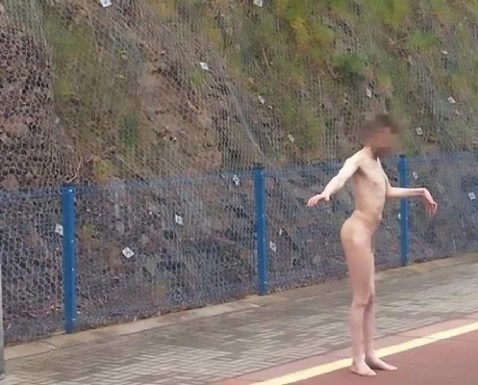 naked man lsd tiger
