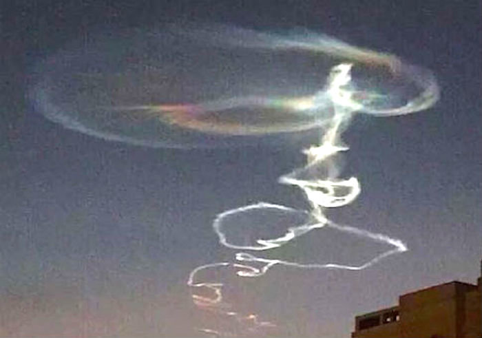 DN-3 Contrails