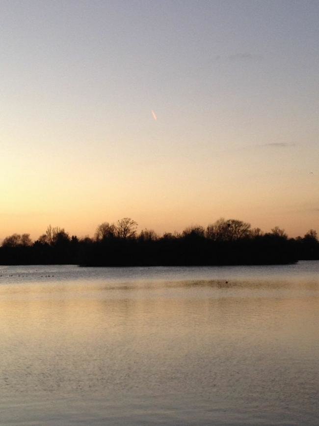 Meteor over Wraysbury, UK
