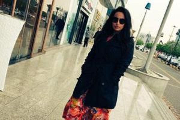 woman removed abaya