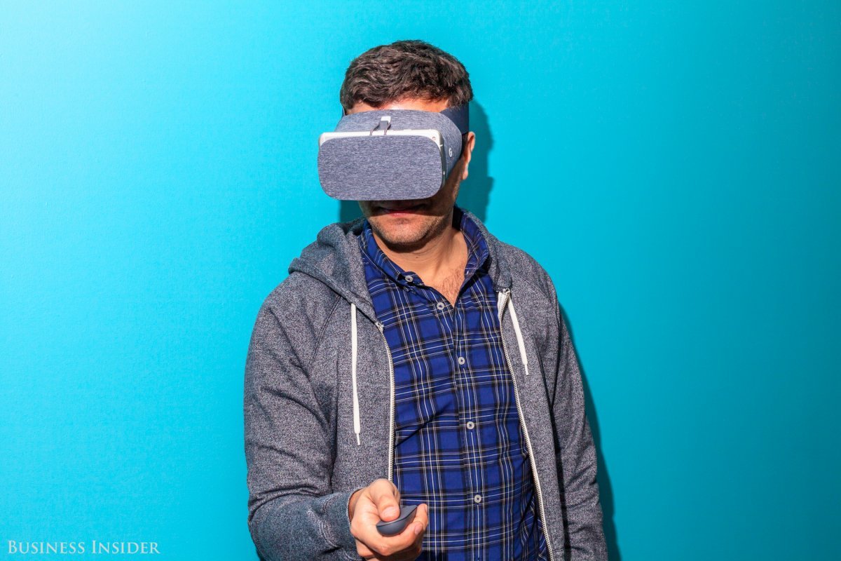 Click to enlarge Google vr goggles