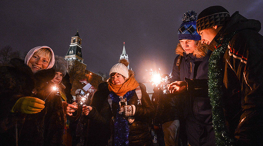 Click to enlarge City residents and visitors to Moscow celebrate New Year's Eve on Vasilyevsky Spusk, Moscow