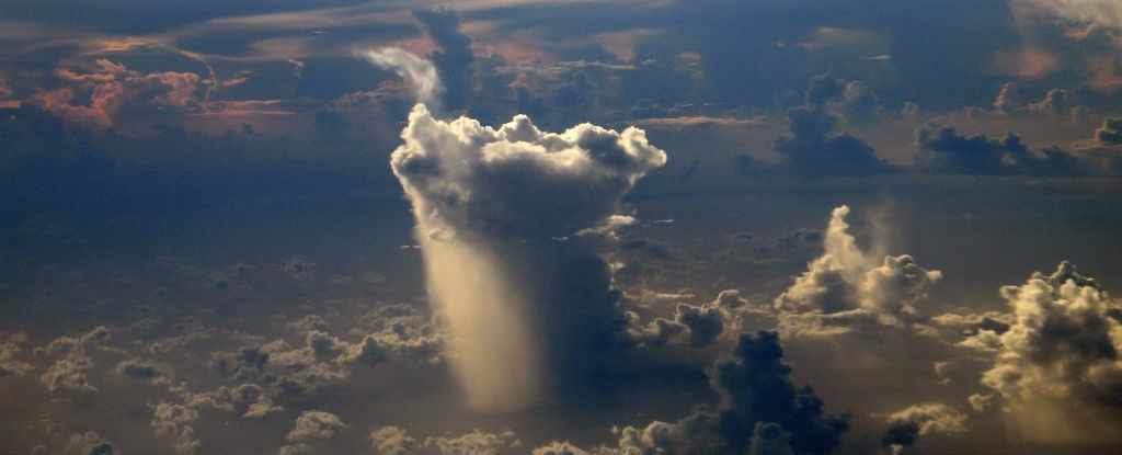 Rain cloud burst