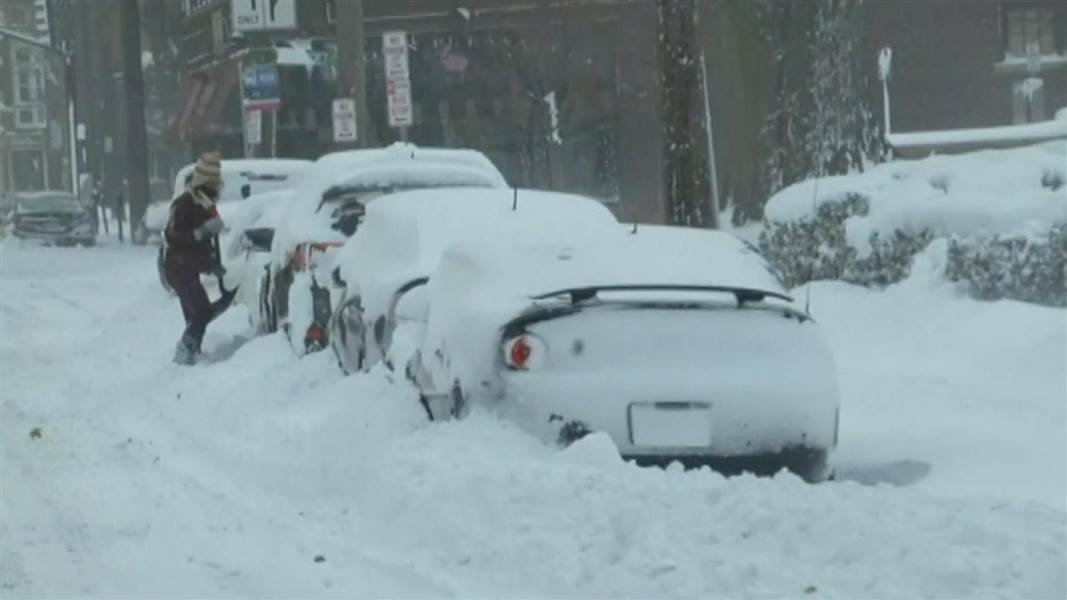  Cold weather blankets 200 million Americans as winter storm gains strength