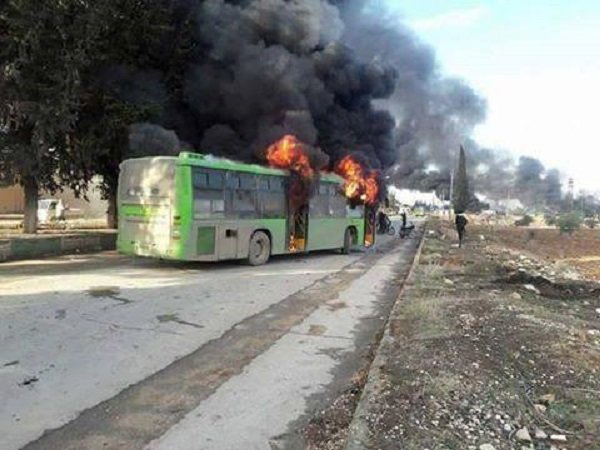 Aleppo evacuation bus attacked