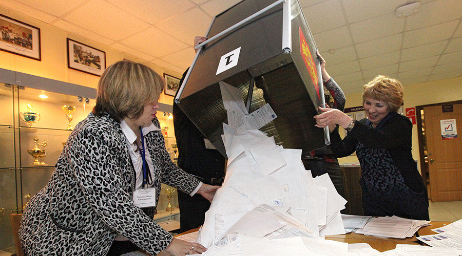 Russian election workers