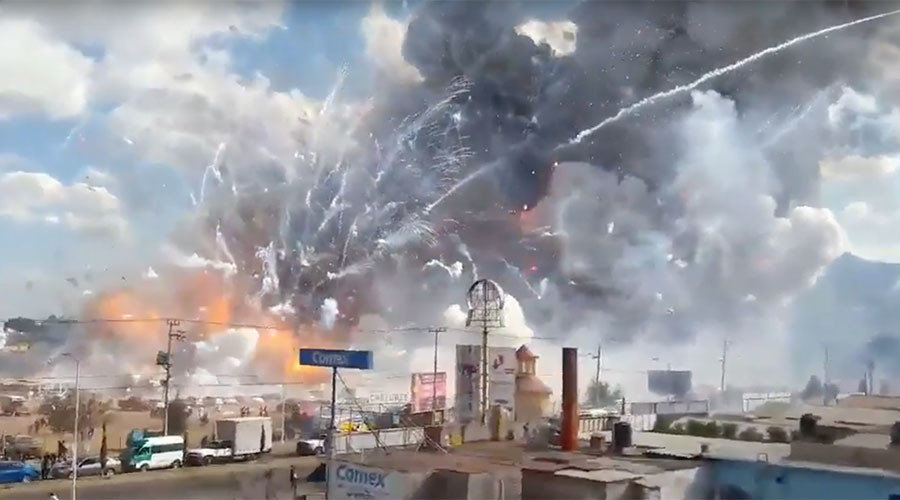 Click to enlarge mexico fireworks explosion