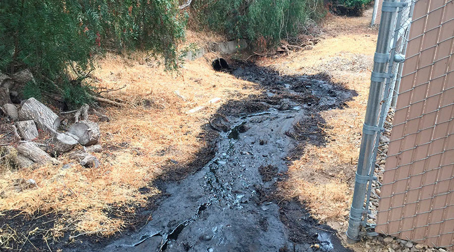 broken pipeline in Ventura, California