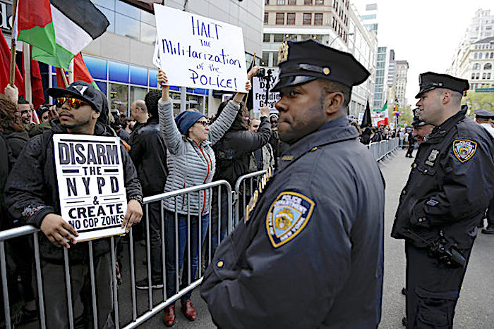 Disarm police