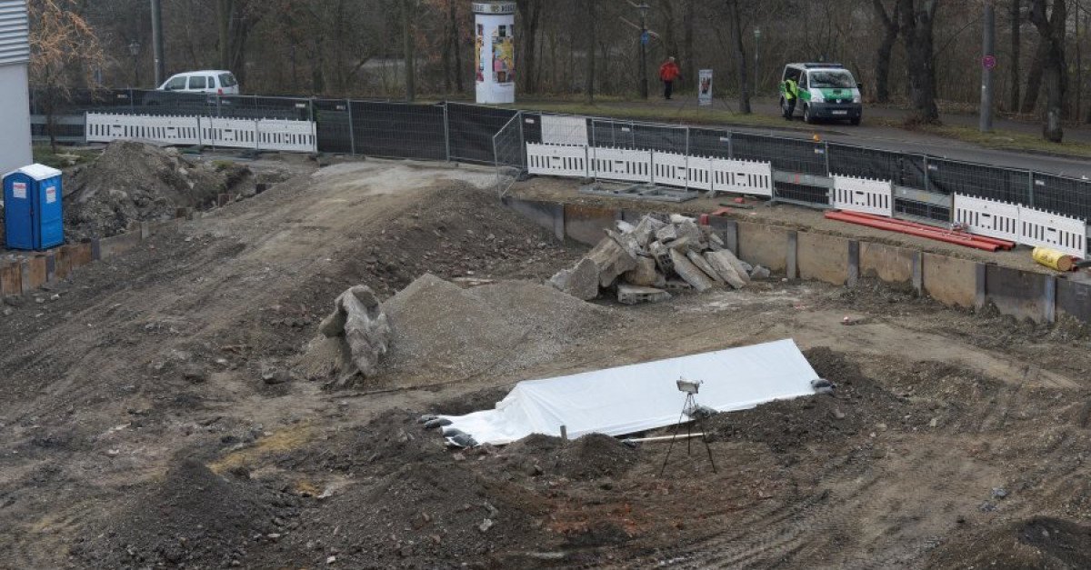 unexploded WWII 1.8-ton bomb in Germany
