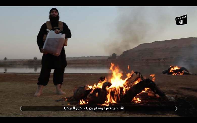 Click to enlarge ISIS burning Turkish soldiers