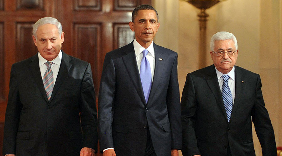 Click to enlarge Israeli Prime Minister Benjamin Netanyahu (L) told President Obama (C) that Israel was not considering a full-scale invasion, as Palestinian leader Mahmoud Abbas