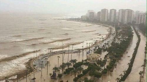 Click to enlarge Turkey's coastal city of Mersin flooded by torrential rain