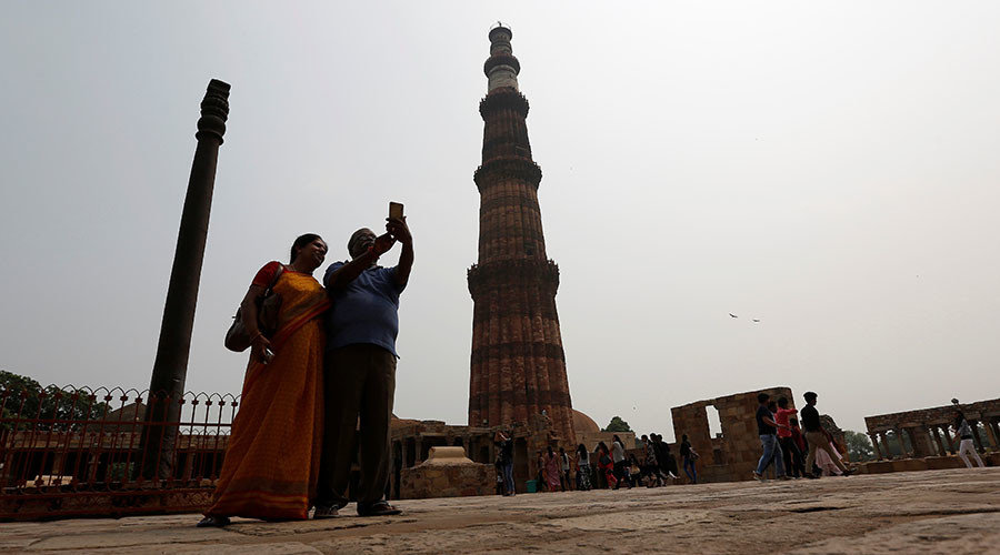 Click to enlarge Indian selfies