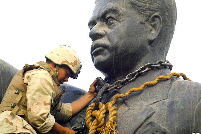 Saddam statue