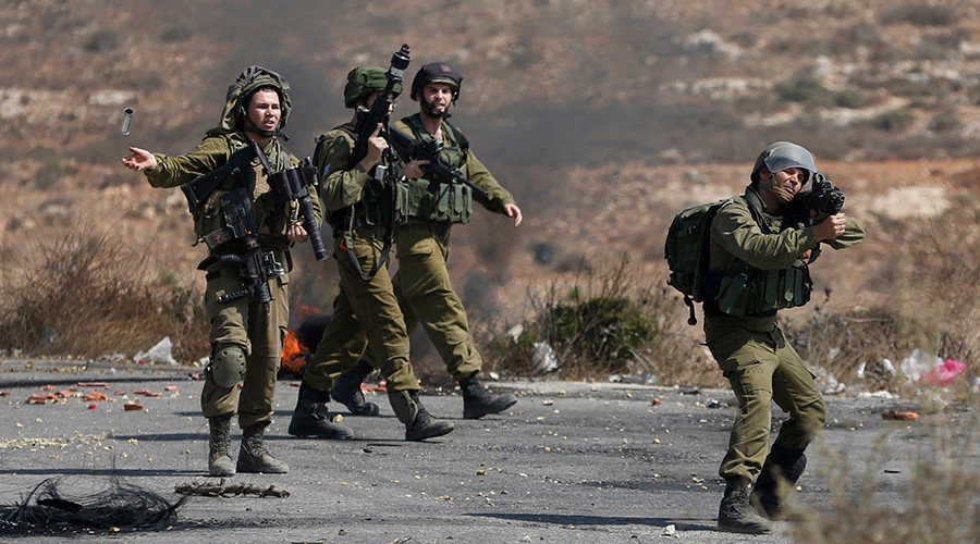 Click to enlarge Israeli soldiers