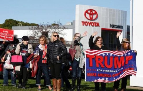 Trump supporters at Toyota car dealership