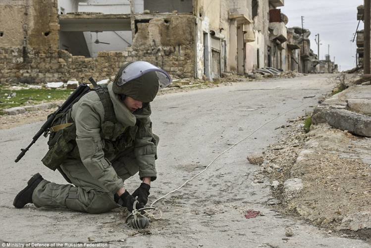 Click to enlarge russian sapper aleppo