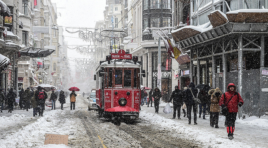 Click to enlarge Istanbul snowstorm