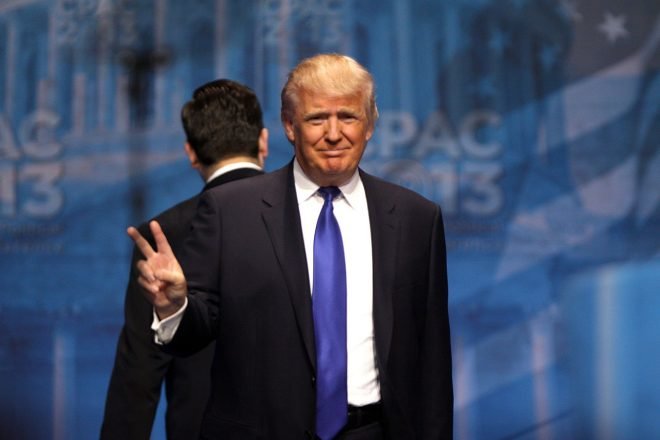 Trump peace sign