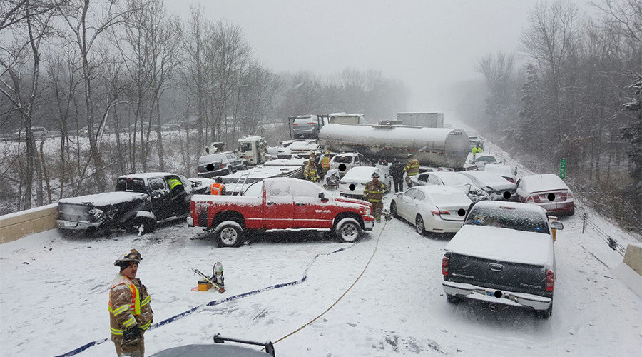 connecticut vehicle pile up