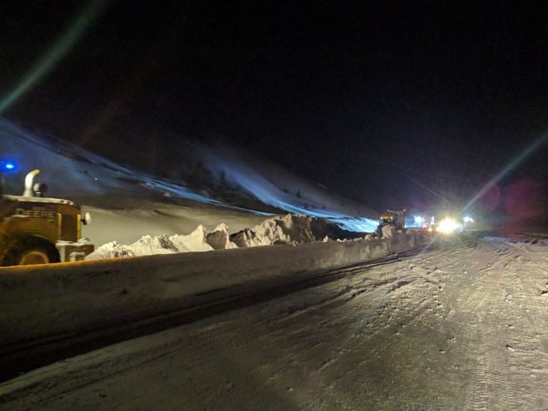Click to enlarge Avalanche in Colorado
