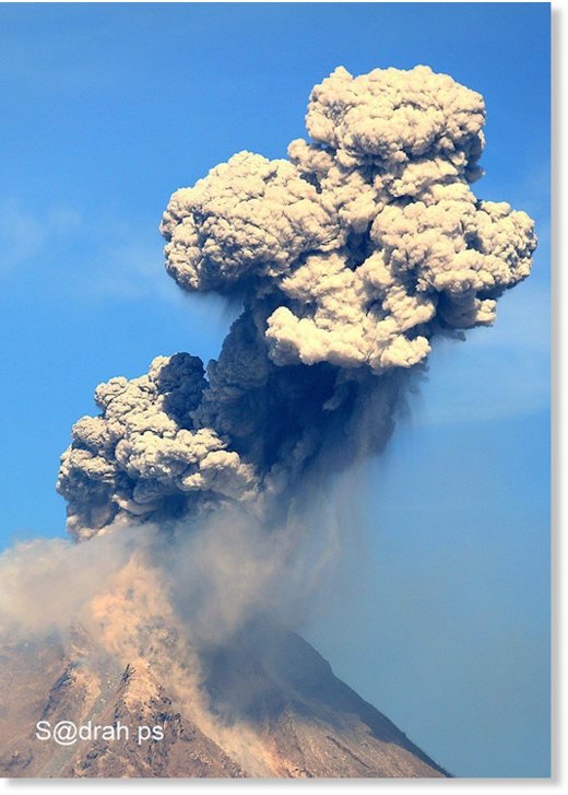 Sinabung volcano 