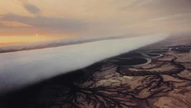 Click to enlarge solitary Morning Glory cloud