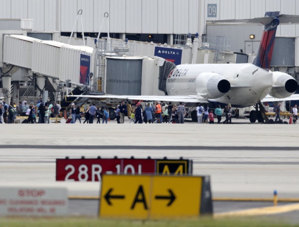 Ft Lauderdale airport shooting