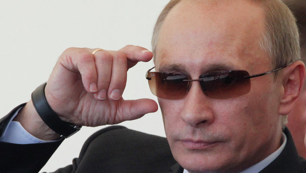 Click to enlarge Putin with sunglasses