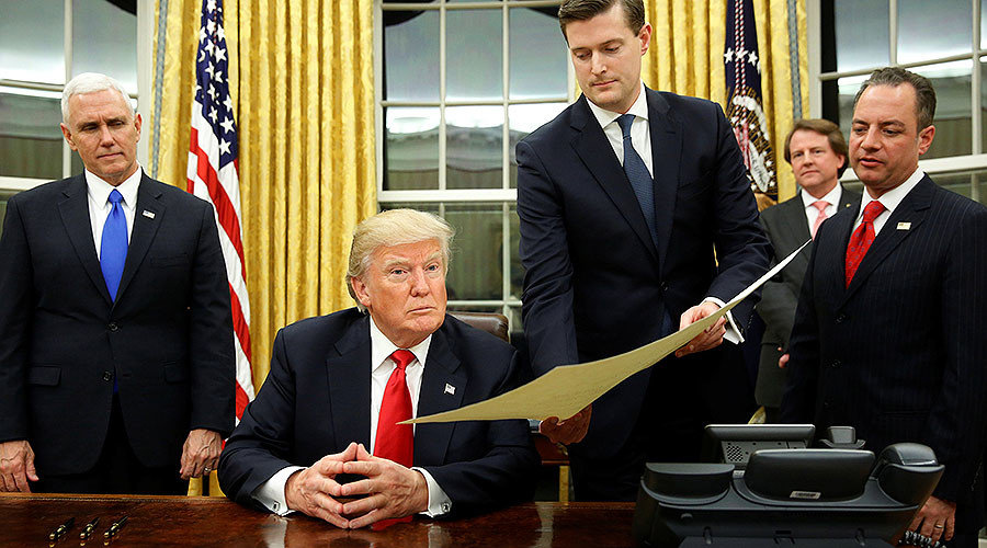 Trump and staff