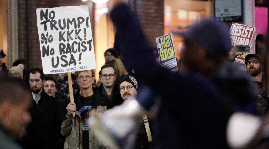 Click to enlarge protests university of WAshington