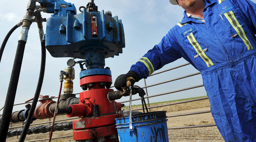 Investigation launched: 200,000 liters of crude oil spill onto First Nations land in Saskatchewan, Canada