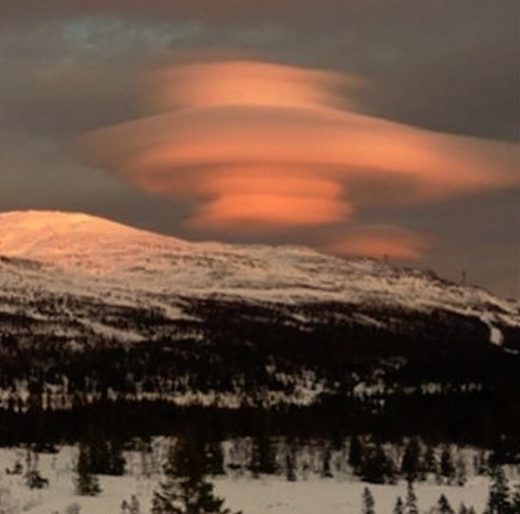 Lenticular cloud in Sweden