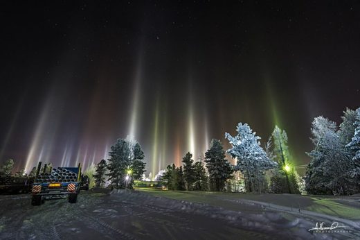 Click to enlarge Light pillars