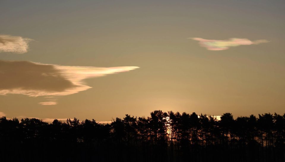 Click to enlarge Polar vortex brings rare nacreous clouds to Britain