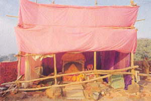 Click to enlarge temple to Rama stands in the ruins
