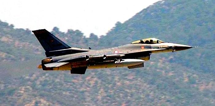 Click to enlarge Turkish plane