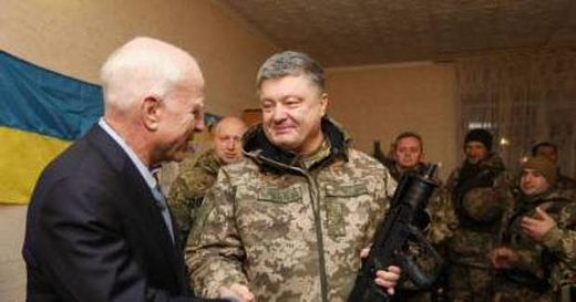 Petro Poroshenko and John McCain