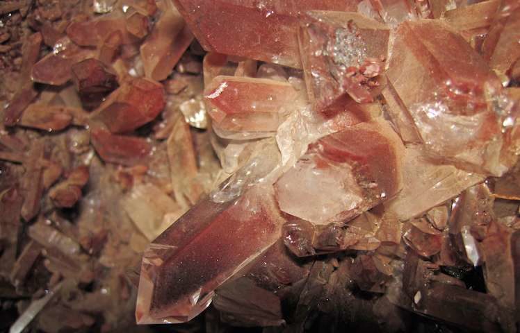 Click to enlarge quartz crystals